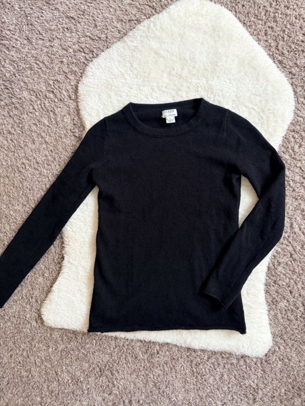 J. Crew 100% cashmere, rolled hem, crew neck sweater, size XXS